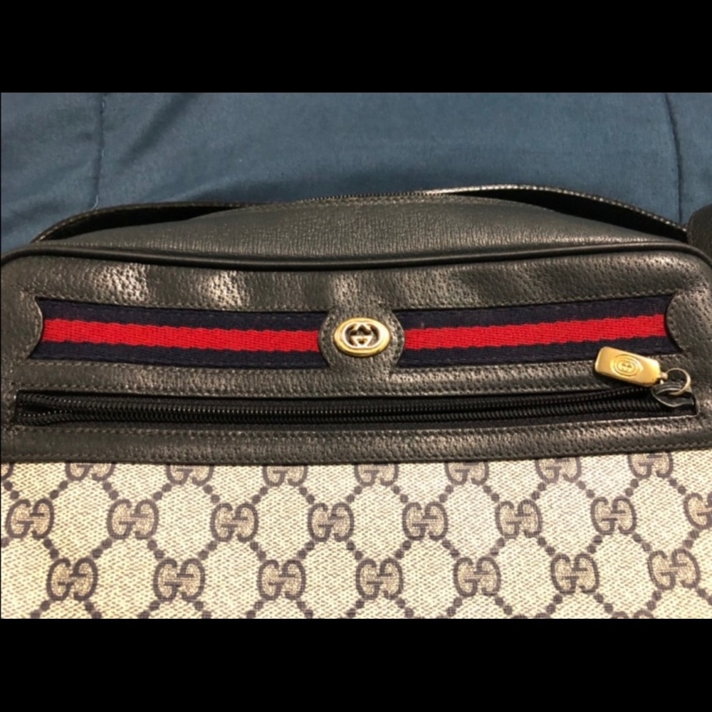 Authentic Gucci crossbody
